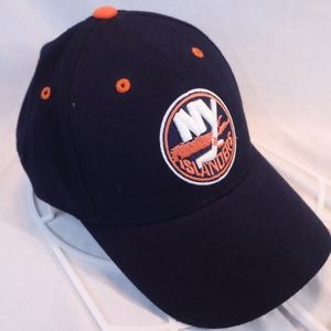 Reebok NHL New York Islanders Hockey Hat Adjustable Cap
